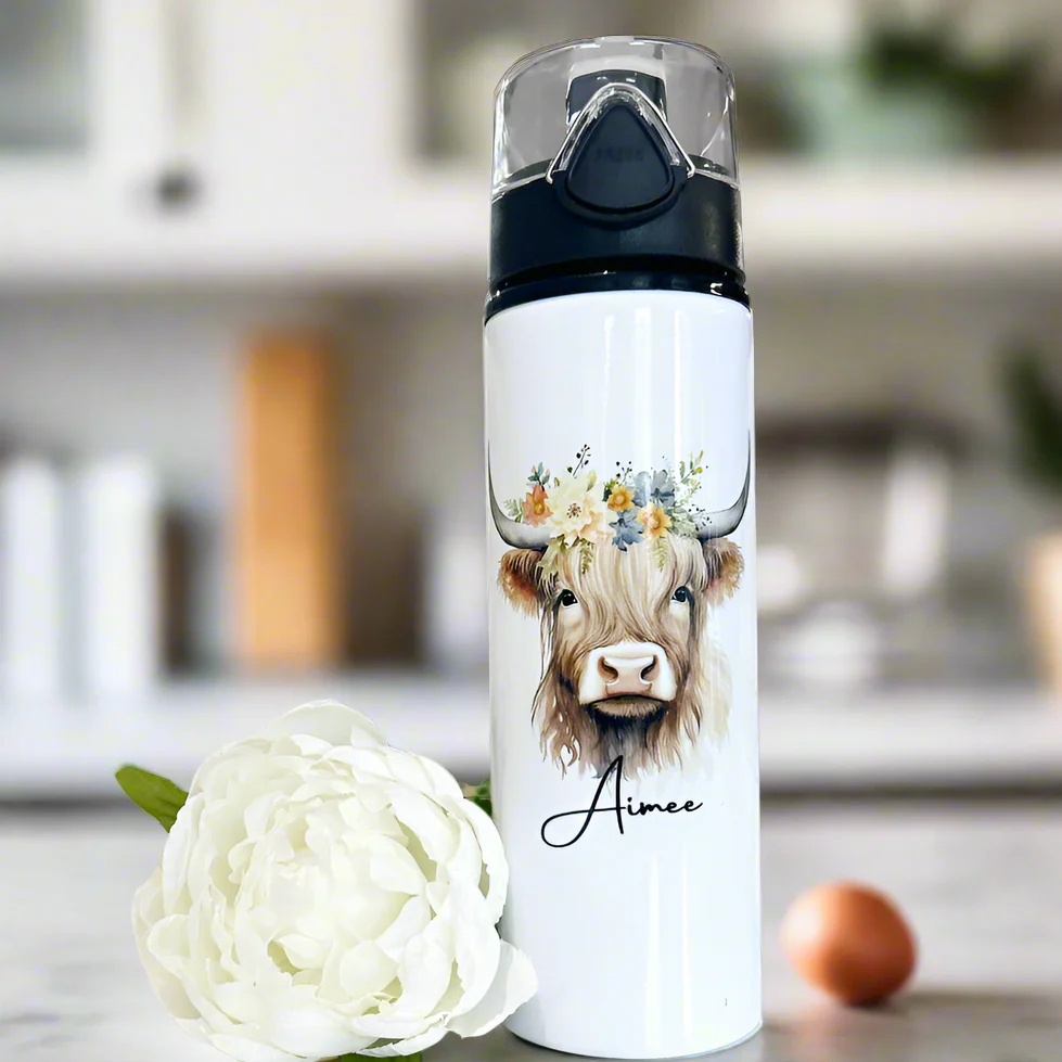 Highland Cow Sports bottle With Closed Lid