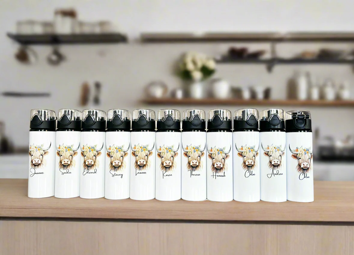 Highland Cow Sports bottle With Closed Lid - Image 2